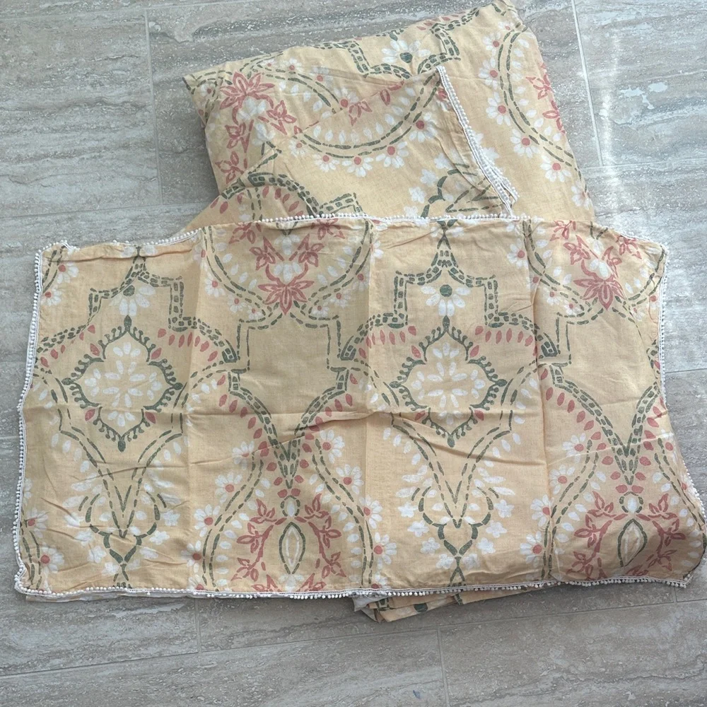 Floral Duvet Cover in yellow and Green